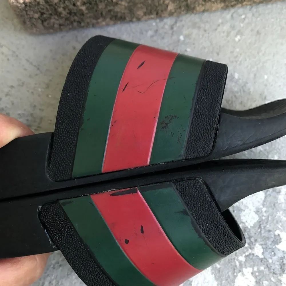 Gucci  Pool  slides - Picture 7 of 9